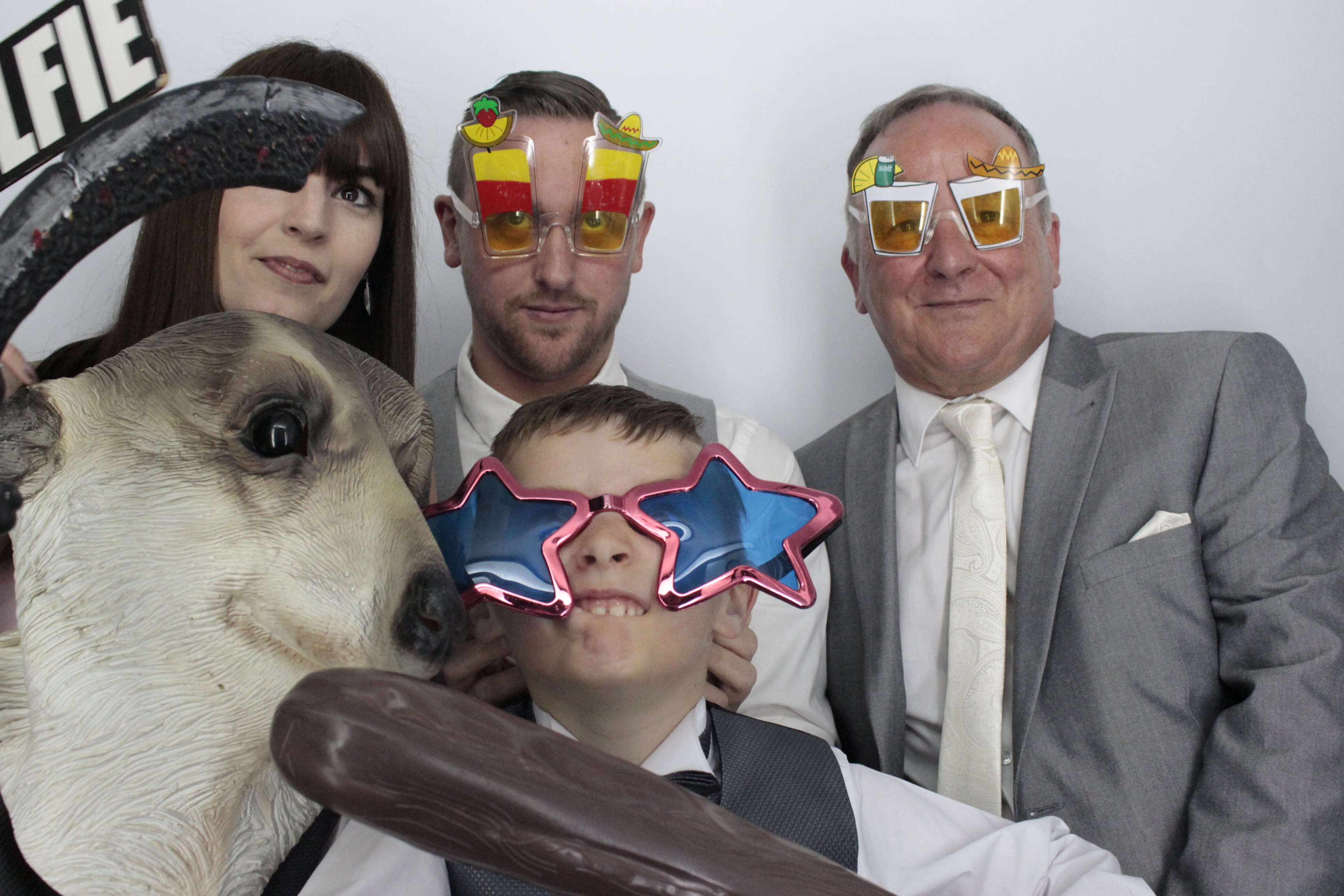 James and Tracy’s wedding  | View more photos from the event at gallery.myphotoboothexperience.co.uk/u/MyPhotoBoothExperienceLtd/James-and-Tracy’s-wedding